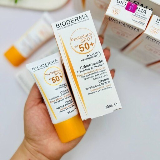 ضد آفتاب بایودرما اسپات spf 50 بی رنگ ۱۲تایی