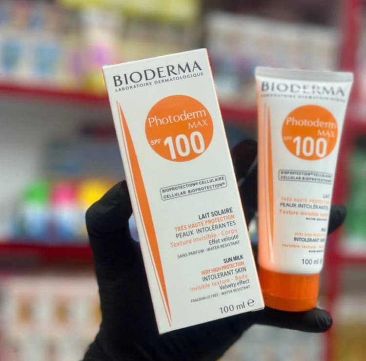 ضد آفتاب ، spf 100 بی رنگ