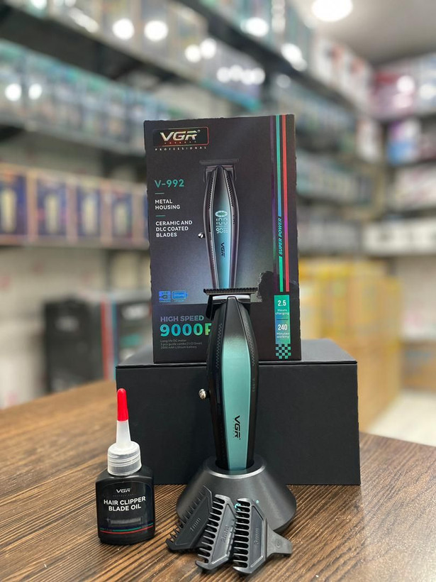 ماشین اصلاح وی جی آر مدل V-992 رنگ رندوم